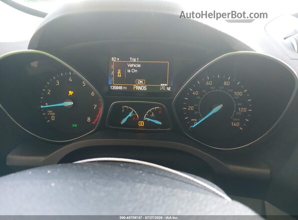 1FMCU0GD1JUA74978 2018 FORD ESCAPE White Widok tylnych siedzeń