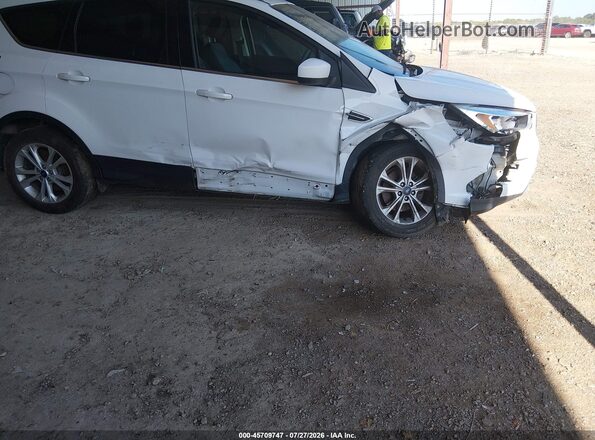 1FMCU0GD1JUA74978 2018 FORD ESCAPE White Widok z przodu
