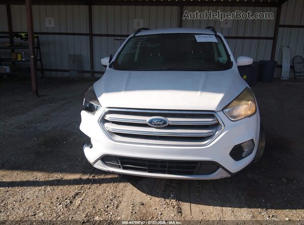 1FMCU0GD1JUA74978 2018 FORD ESCAPE White Widok zestawu wskaźników