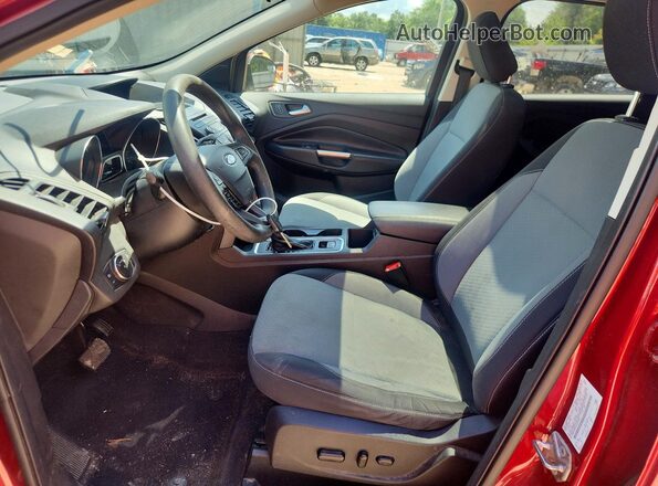 1FMCU0GD1JUD17639 2018 FORD ESCAPE Red Սալոնի դիմացի տեսք