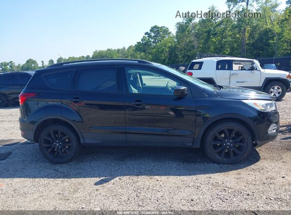1FMCU0GD1KUC33791 2019 FORD ESCAPE Черный Панорамный вид салона 360°