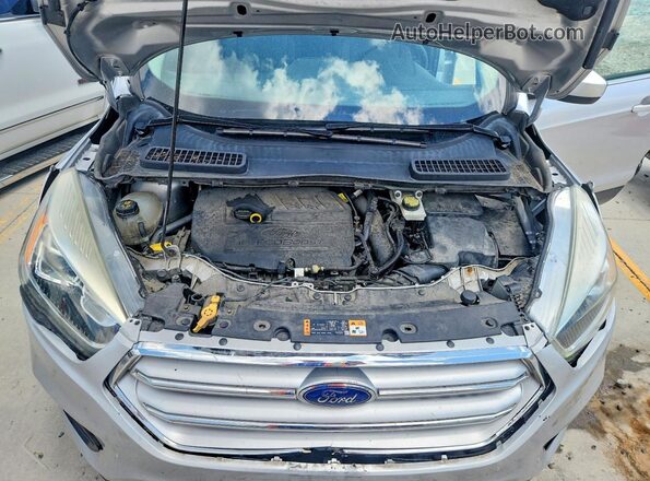 1FMCU0GD2HUC63598 2017 FORD ESCAPE Silver Շարժիչի բաժամունքի տեսք