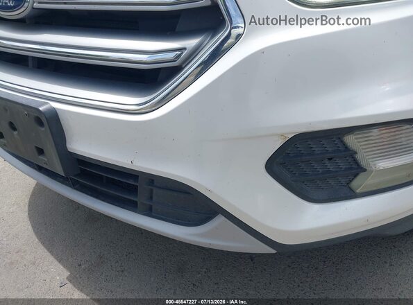 1FMCU0GD2HUC67795 2017 FORD ESCAPE White Вид спереду