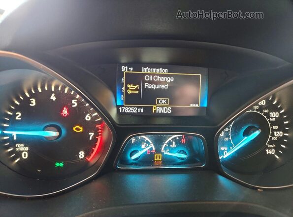 1FMCU0GD2HUD67329 2017 FORD ESCAPE White Սարքավորումների վահանակի տեսք