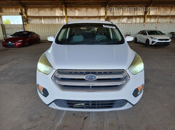 1FMCU0GD2HUD67329 2017 FORD ESCAPE White Դիմացի տեսք
