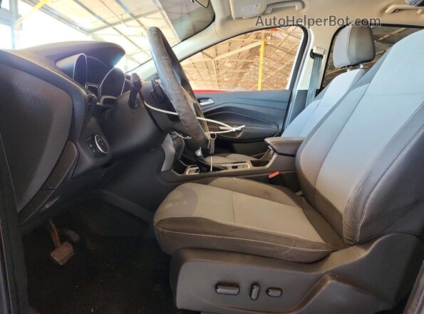 1FMCU0GD2HUD67329 2017 FORD ESCAPE White Սալոնի դիմացի տեսք