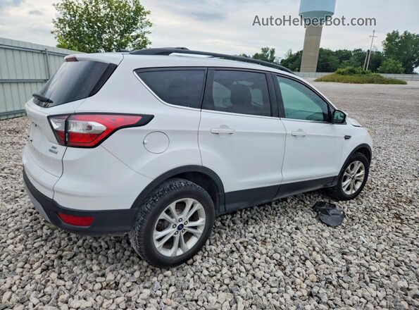 1FMCU0GD2HUE26489 2017 FORD ESCAPE Белый Задняя правая четверть