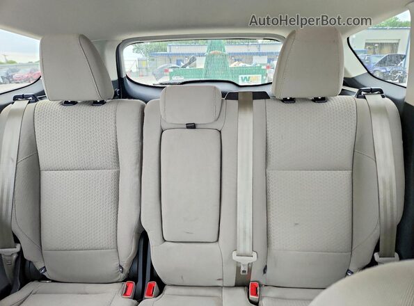 1FMCU0GD2HUE26489 2017 FORD ESCAPE Белый Вид задних сидений