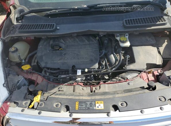 1FMCU0GD2HUE84330 2017 FORD ESCAPE Red Vista del compartimento del motor