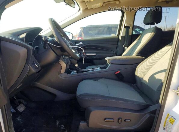 1FMCU0GD2HUF01112 2017 FORD ESCAPE White Front interior view
