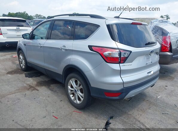 1FMCU0GD2JUA65707 2018 FORD ESCAPE Серебряный Задняя левая четверть