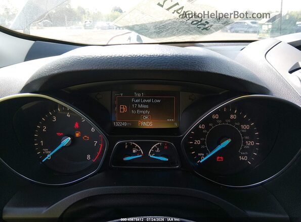 1FMCU0GD2JUB61711 2018 FORD ESCAPE Gray Widok tylnych siedzeń