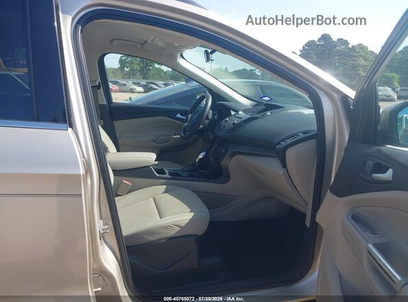 1FMCU0GD2JUB72269 2018 FORD ESCAPE Tan Вид салону спереду