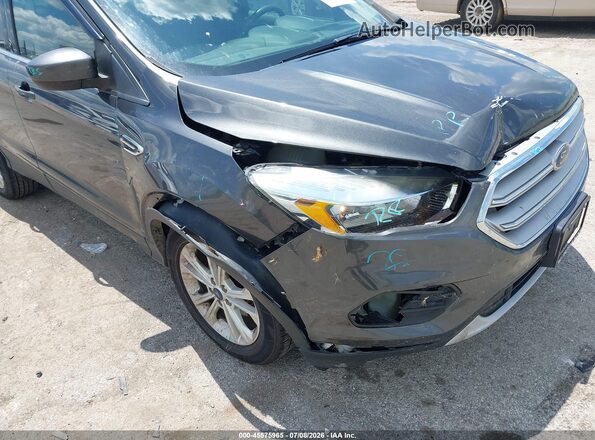 1FMCU0GD2JUC90516 2018 FORD ESCAPE Gray Widok z przodu