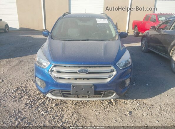 1FMCU0GD2JUD39004 2018 FORD ESCAPE Синий Вид щитка приборов
