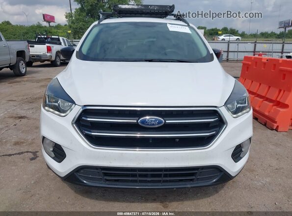 1FMCU0GD2KUB00893 2019 FORD ESCAPE White Вид щитка приладів