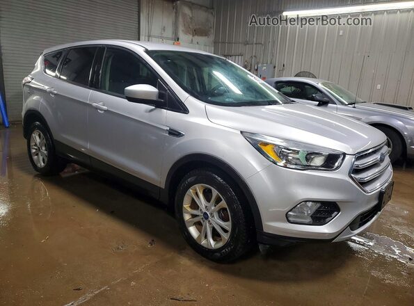 1FMCU0GD3HUB13144 2017 FORD ESCAPE Silver წინა მარჯვენა