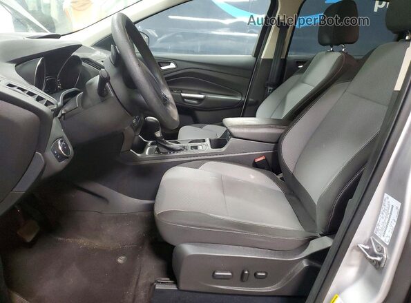 1FMCU0GD3HUB13144 2017 FORD ESCAPE Silver წინა სალონის ხედი