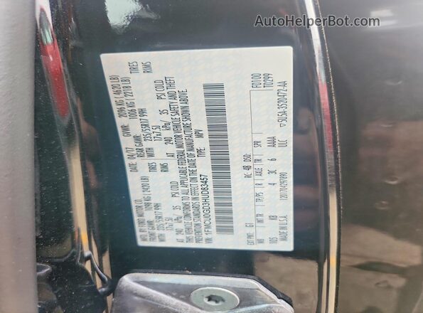 1FMCU0GD3HUD83457 2017 FORD ESCAPE Black Widok komory silnika