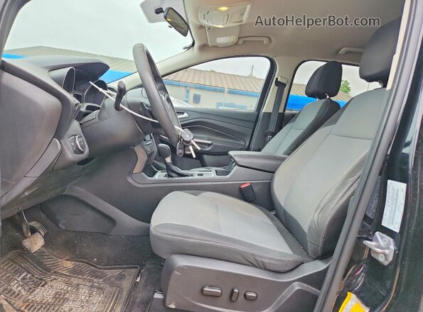 1FMCU0GD3HUD83457 2017 FORD ESCAPE Black Widok wnętrza z przodu