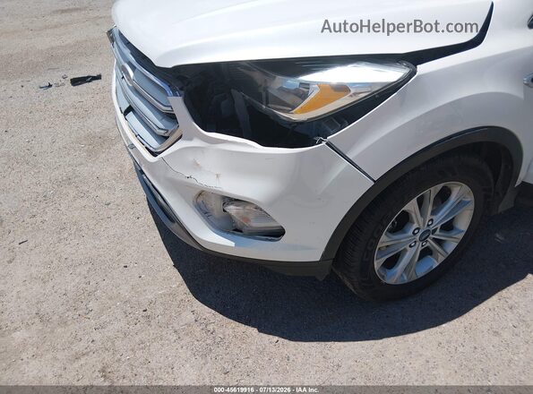 1FMCU0GD3HUE97345 2017 FORD ESCAPE White Vista frontal