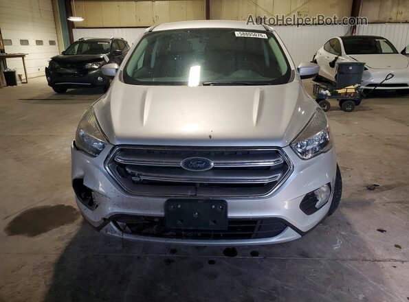 1FMCU0GD3HUF03497 2017 FORD ESCAPE Silver Vista frontal