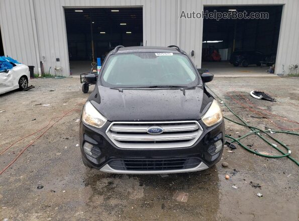 1FMCU0GD3JUA49175 2018 FORD ESCAPE Черный Вид спереди