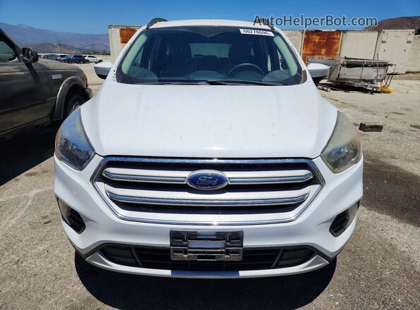 1FMCU0GD3JUA65540 2018 FORD ESCAPE White Front view