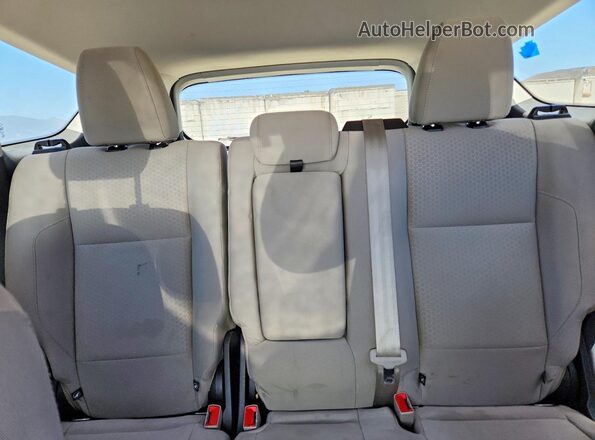 1FMCU0GD3JUA65540 2018 FORD ESCAPE White Rear seats view