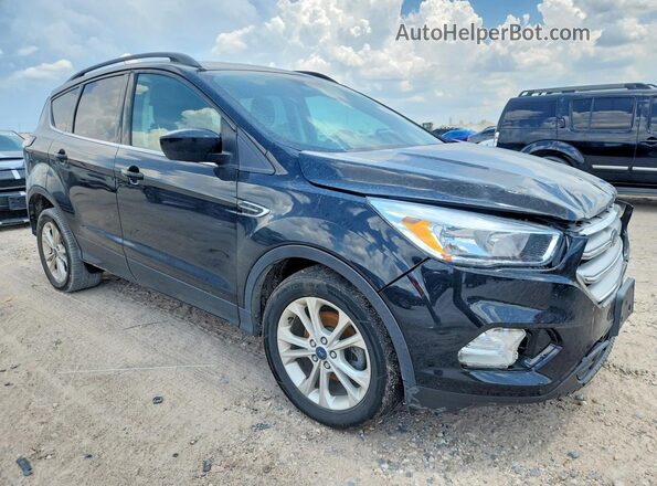 1FMCU0GD3JUA96934 2018 FORD ESCAPE Black Przód prawy