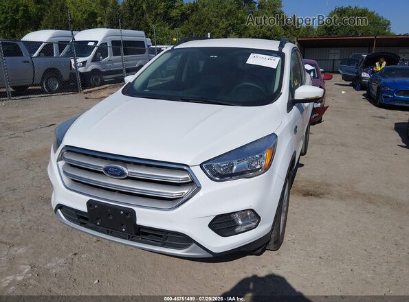 1FMCU0GD3JUB51267 2018 FORD ESCAPE White Przód lewy