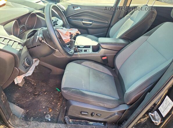 1FMCU0GD4HUA16759 2017 FORD ESCAPE Black Front interior view