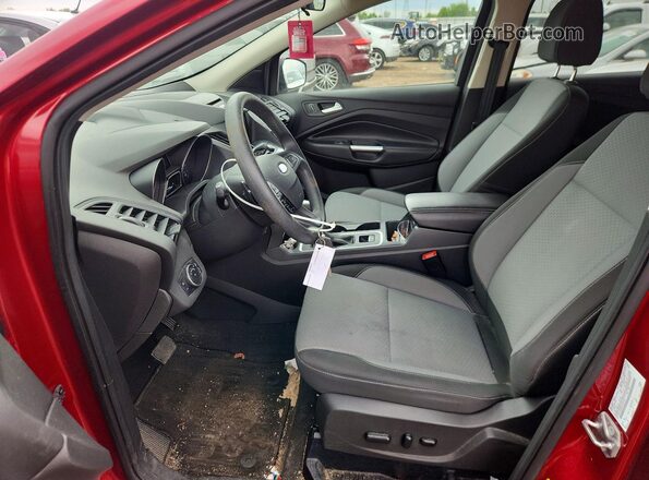 1FMCU0GD4HUA37207 2017 FORD ESCAPE Red Вид салону спереду