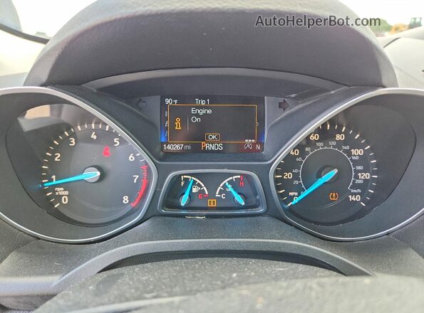 1FMCU0GD4HUB42829 2017 FORD ESCAPE White Instrument cluster view
