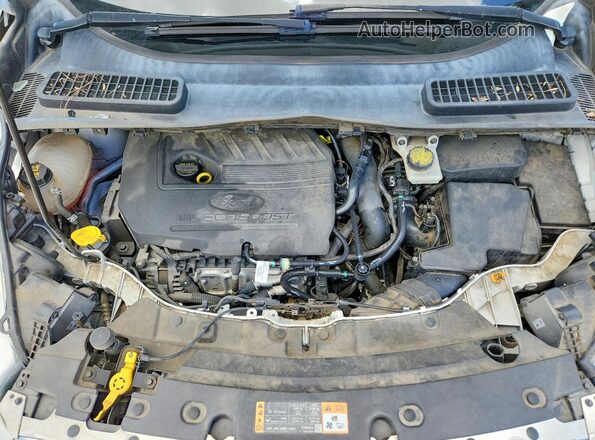 1FMCU0GD4HUB42829 2017 FORD ESCAPE White Rear interior view
