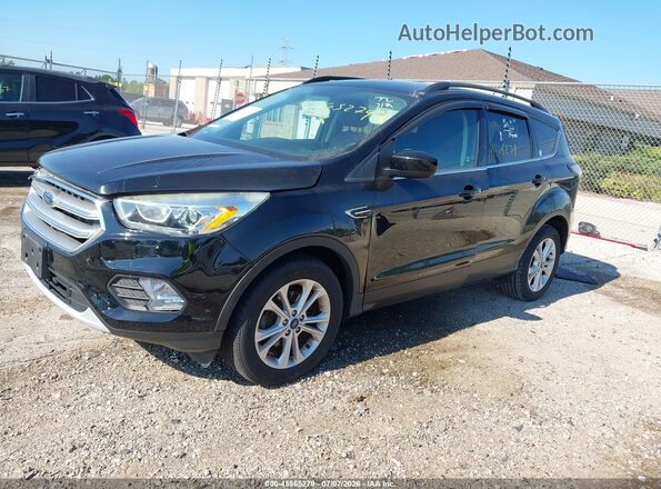 1FMCU0GD4HUC33230 2017 FORD ESCAPE Черный Передняя левая четверть