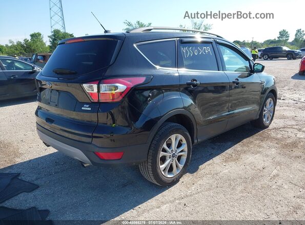 1FMCU0GD4HUC33230 2017 FORD ESCAPE Черный Задняя правая четверть