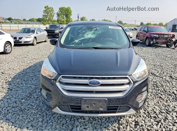 1FMCU0GD4HUC46348 2017 FORD ESCAPE Black Widok z przodu
