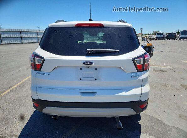 1FMCU0GD4HUC96148 2017 FORD ESCAPE White Rear view