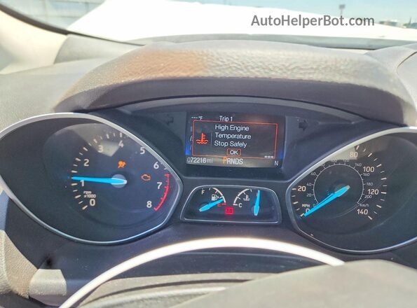 1FMCU0GD4HUC96148 2017 FORD ESCAPE White Instrument cluster view