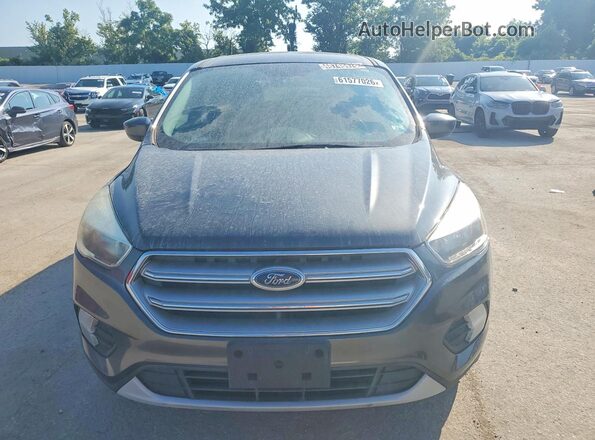 1FMCU0GD4HUE66928 2017 FORD ESCAPE Gray Widok z przodu
