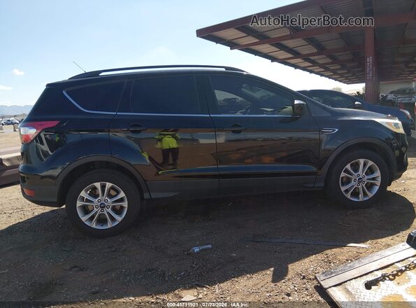 1FMCU0GD4JUA64722 2018 FORD ESCAPE Black Вид задньої частини салону