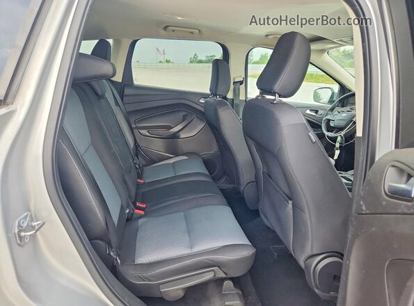 1FMCU0GD4JUA76076 2018 FORD ESCAPE Silver Rear seats view