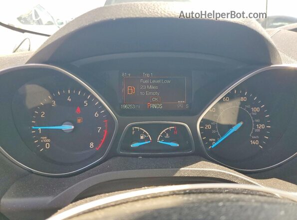 1FMCU0GD4JUC17177 2018 FORD ESCAPE White ხელსაწყოთა პანელის ხედი