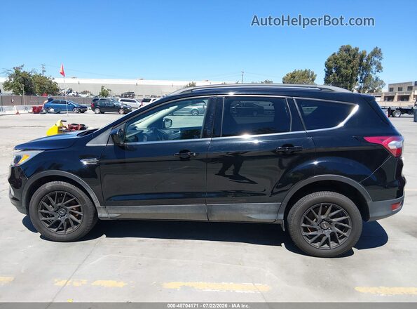 1FMCU0GD4JUD21829 2018 FORD ESCAPE Black 360 interior view