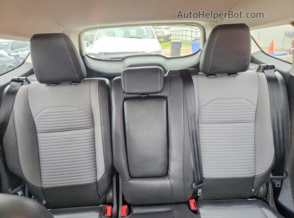 1FMCU0GD4JUD33916 2018 FORD ESCAPE Красный Вид задних сидений