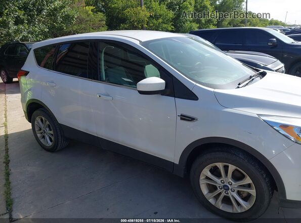 1FMCU0GD4KUA05039 2019 FORD ESCAPE White Vista interior trasera
