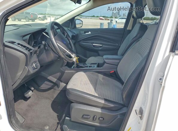 1FMCU0GD4KUC25202 2019 FORD ESCAPE White Вид салону спереду