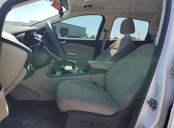 1FMCU0GD5HUA29911 2017 FORD ESCAPE White Вид салону спереду