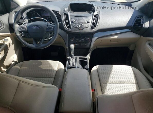1FMCU0GD5HUA53299 2017 FORD ESCAPE Silver Widok deski rozdzielczej